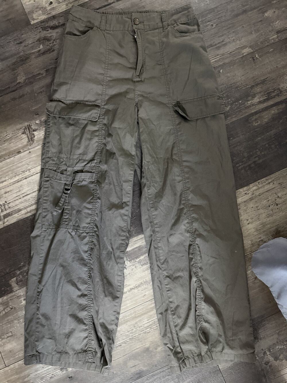 Happily Grey Cargo Pants Women’s M Olive Green Cotton Utility Parachute Relaxed
